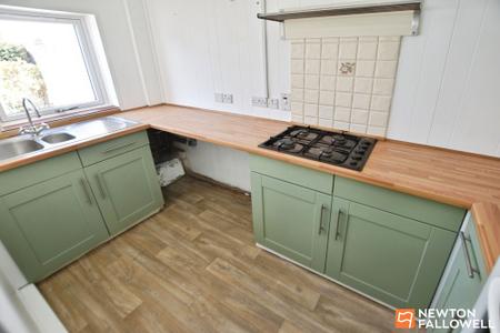 3 bedroom Semi-detached house for sale in Meadow End, Gotham, NG11