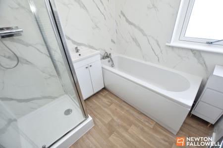 3 bedroom Semi-detached house for sale in Meadow End, Gotham, NG11