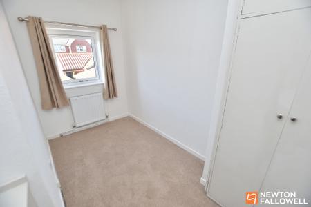 3 bedroom Semi-detached house for sale in Meadow End, Gotham, NG11
