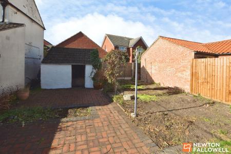 3 bedroom Semi-detached house for sale in Meadow End, Gotham, NG11