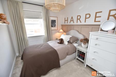 3 bedroom Terraced House for sale in Evans Road, East Leake, LE12