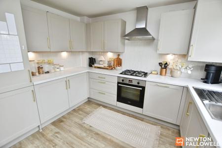 3 bedroom Terraced House for sale in Evans Road, East Leake, LE12