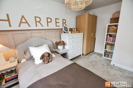 3 bedroom Terraced House for sale in Evans Road, East Leake, LE12