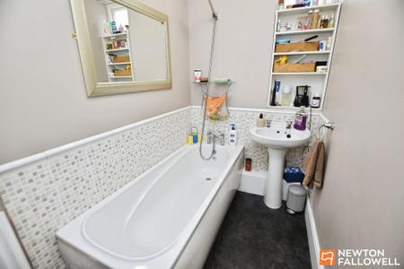 3 bedroom Semi-detached house for sale in Hathern Road, Shepshed, LE12