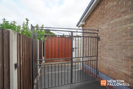 2 bedroom Semi-detached bungalow for sale in Wesley Close, Hathern, LE12