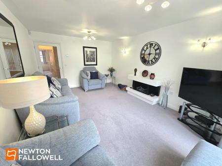 3 bedroom Detached bungalow for sale in Crown Green, Mansfield, NG19