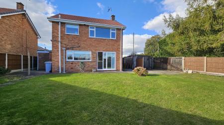 3 bedroom Detached house for sale in Hardwick Drive, Ollerton, NG22