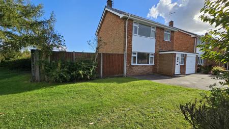 3 bedroom Detached house for sale in Hardwick Drive, Ollerton, NG22