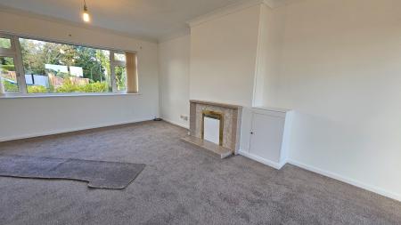 3 bedroom Detached house for sale in Hardwick Drive, Ollerton, NG22