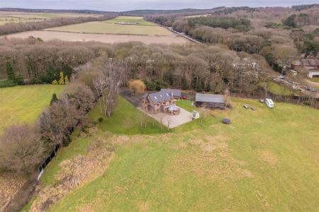 6 bedroom Character Property for sale in Mansfield Road, Papplewick, NG15