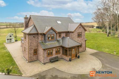 6 bedroom Character Property for sale in Mansfield Road, Papplewick, NG15