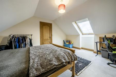 6 bedroom Character Property for sale in Mansfield Road, Papplewick, NG15