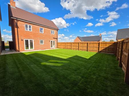 3 bedroom Detached house for sale in Maypole Road, Mansfield, NG19