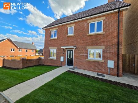 3 bedroom Detached house for sale in Maypole Road, Mansfield, NG19
