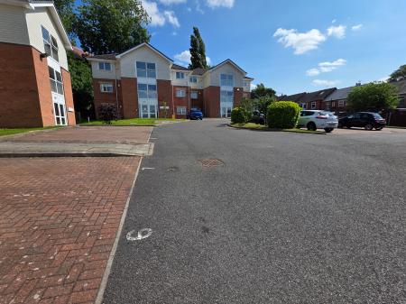 2 bedroom Apartment for sale in Old Bakery Way, Mansfield, NG18