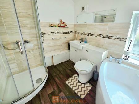 3 bedroom Terraced House for sale in Portland Street, New Houghton, NG19