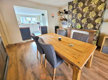 3 bedroom Terraced House for sale in Portland Street, New Houghton, NG19