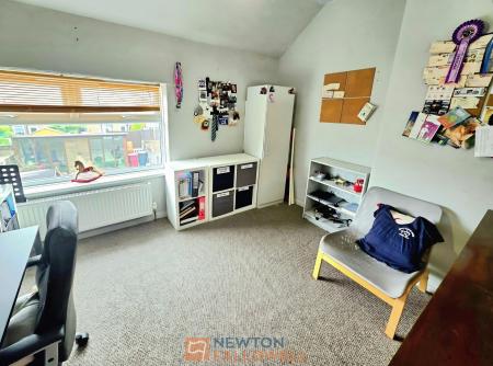 3 bedroom Terraced House for sale in Portland Street, New Houghton, NG19