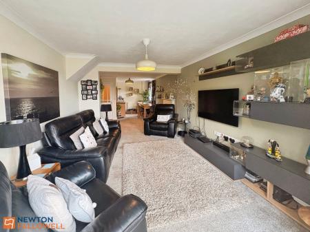 3 bedroom Detached bungalow for sale in Wordsworth Avenue, Sutton-In-Ashfield, NG17