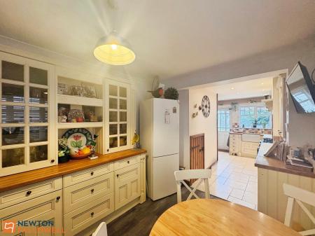 3 bedroom Detached bungalow for sale in Wordsworth Avenue, Sutton-In-Ashfield, NG17