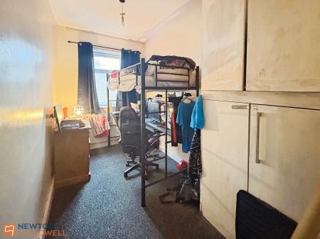3 bedroom Terraced House for sale in Fenwick Street, Warsop, NG20