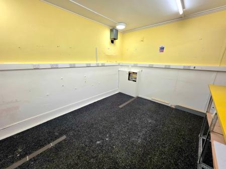 0 bedroom Shop to let in Station Street, Mansfield Woodhouse, NG19