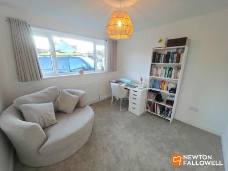 3 bedroom Detached house for sale in Waverley Road, Mansfield, NG18