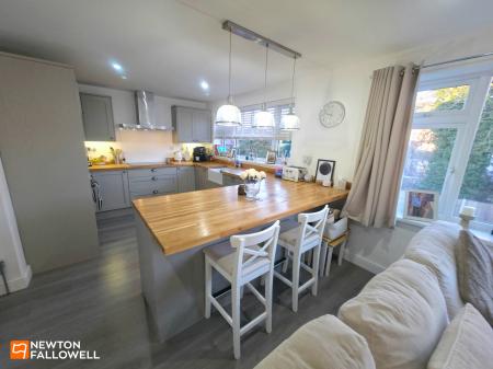 3 bedroom Detached house for sale in Waverley Road, Mansfield, NG18