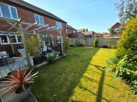 5 bedroom Detached house for sale in Farthing Way, Mansfield, NG18