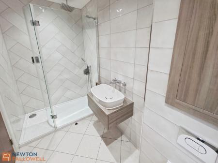 5 bedroom Detached house for sale in Farthing Way, Mansfield, NG18