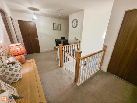 5 bedroom Detached house for sale in Farthing Way, Mansfield, NG18