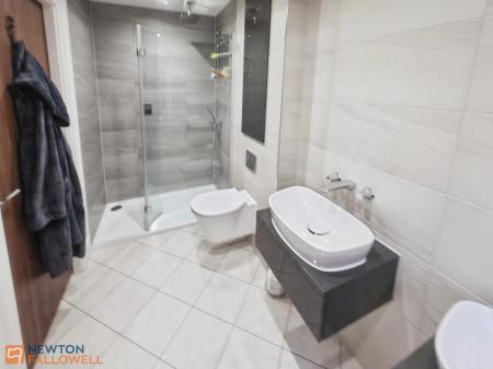 5 bedroom Detached house for sale in Farthing Way, Mansfield, NG18