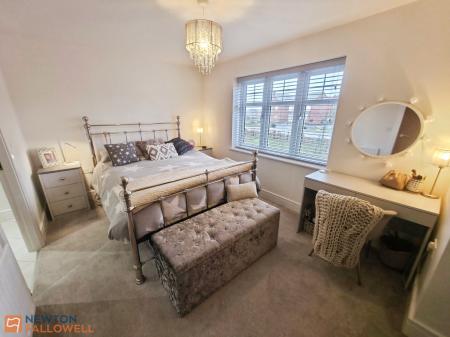 5 bedroom Detached house for sale in Farthing Way, Mansfield, NG18
