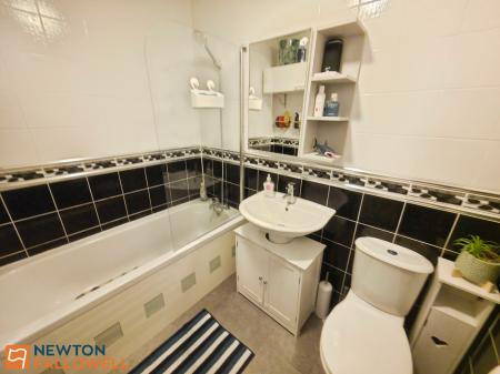 2 bedroom Town house for sale in Asquith Mews, Mansfield, NG18