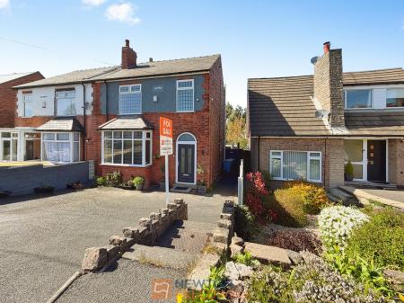 4 bedroom Semi-detached house for sale in Clifton Grove, Mansfield, NG18