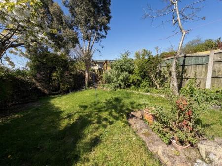 4 bedroom Semi-detached house for sale in Clifton Grove, Mansfield, NG18