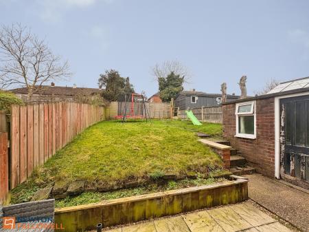 3 bedroom Semi-detached house for sale in Brick Kiln Lane, Mansfield, NG18
