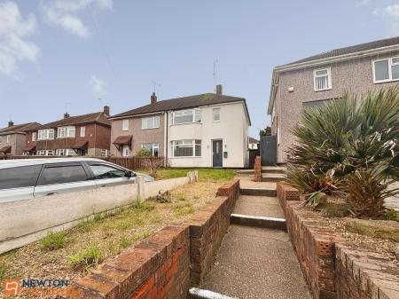 3 bedroom Semi-detached house for sale in Brick Kiln Lane, Mansfield, NG18