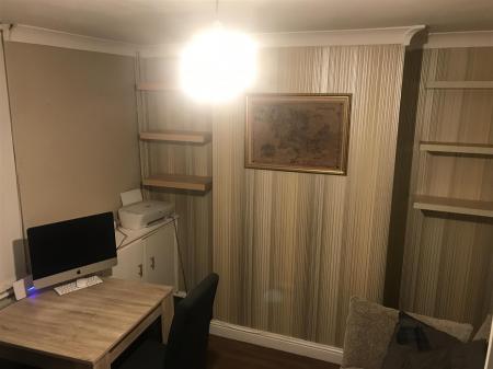 3 bedroom Terraced House for sale in Ridgeway Terrace, Warsop, NG20