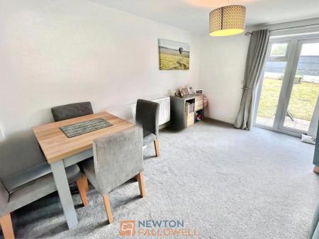 3 bedroom Semi-detached house for sale in Linnet Drive, Mansfield, NG21