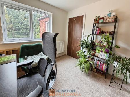 4 bedroom Detached house for sale in Kingfisher Way, Ollerton, NG22