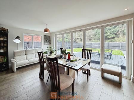 4 bedroom Detached house for sale in Kingfisher Way, Ollerton, NG22