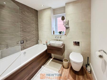 4 bedroom Detached house for sale in Kingfisher Way, Ollerton, NG22