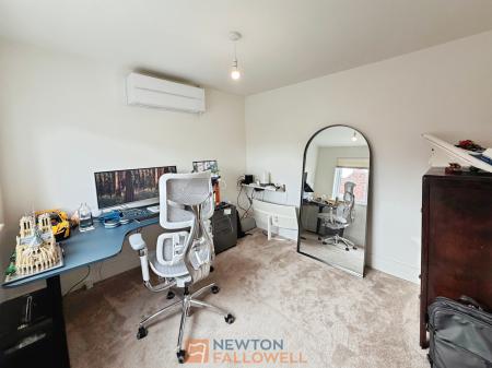 4 bedroom Detached house for sale in Kingfisher Way, Ollerton, NG22