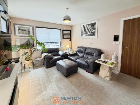 4 bedroom Detached house for sale in Kingfisher Way, Ollerton, NG22