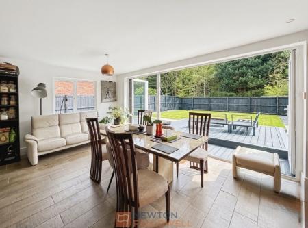 4 bedroom Detached house for sale in Kingfisher Way, Ollerton, NG22