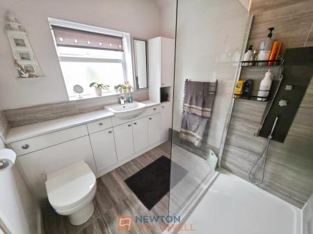 3 bedroom Semi-detached house for sale in Ash Grove, Sutton-In-Ashfield, NG17