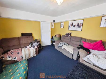 3 bedroom Semi-detached house for sale in Ash Grove, Sutton-In-Ashfield, NG17