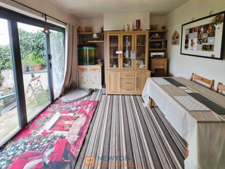 3 bedroom Semi-detached house for sale in Ash Grove, Sutton-In-Ashfield, NG17