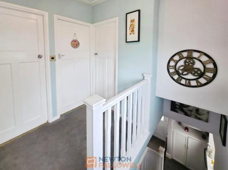 3 bedroom Semi-detached house for sale in Ash Grove, Sutton-In-Ashfield, NG17